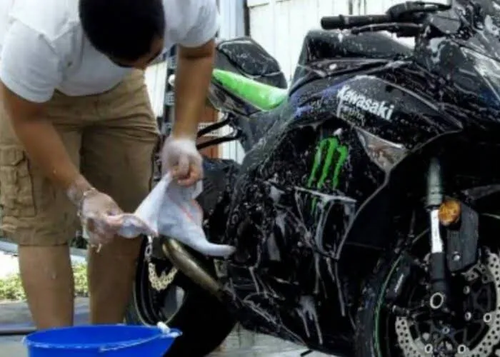 Inilah Tips Agar Cat Motor Tetap Mengkilat Seperti Baru