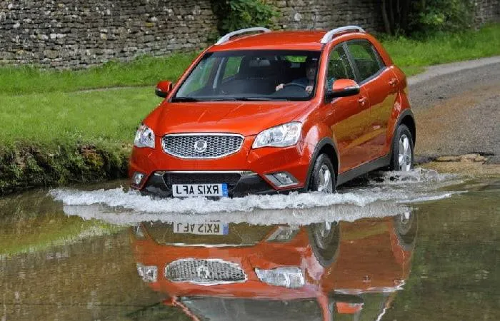 tips mobil saat banjir